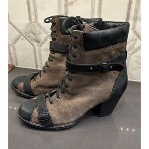 Born  Ankle Boots 11639  Goth Styling, Lace up, Zip, and Buckles Size 9